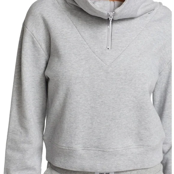 NWT*** Juicy Couture High Collar 1/2 Zip Top XL* - Picture 6 of 16